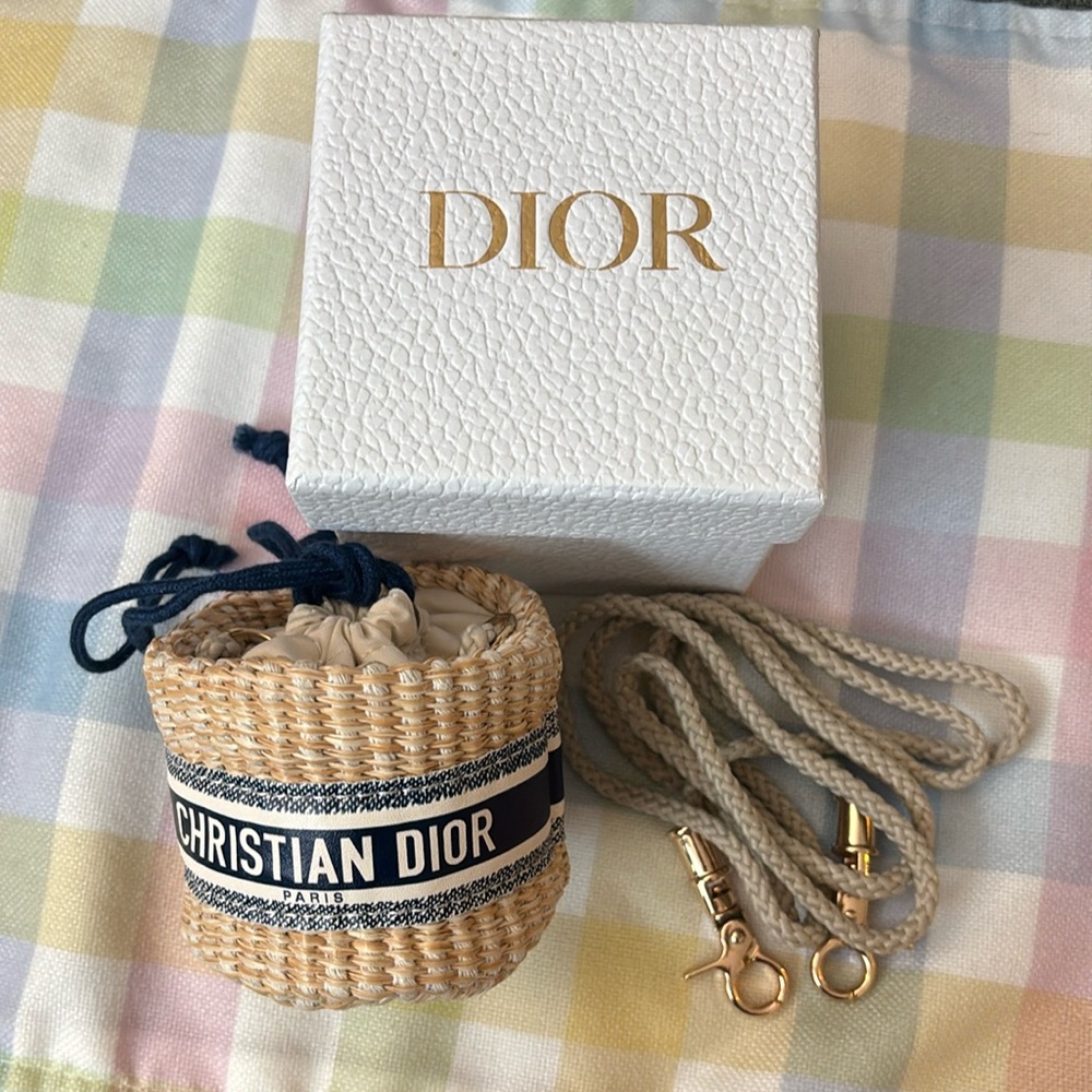 NIB Christian Dior Beige and Navy Drawstring Bucket